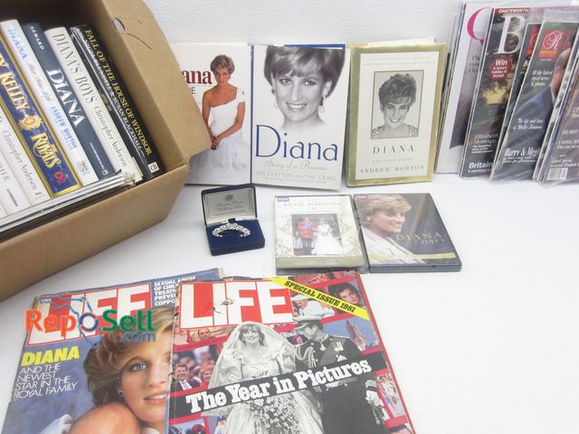 Lot 31-9214 - Princess Diana Lot - Books, Magazines, DVDs, Brooch