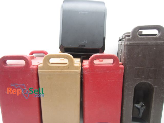 Lot 31-3507 - (4) Locking Cambro's &amp; (1) Paper Towel Dispenser