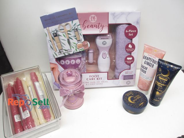 Lot 31-6325 - Lot of New Ladies Body Care Products and Red/White Taper Candles