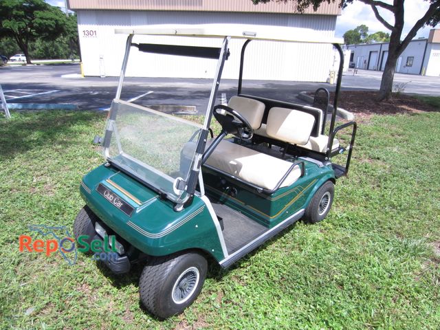 Lot 31-1021 - 1992 Club Car DS Golf Cart
