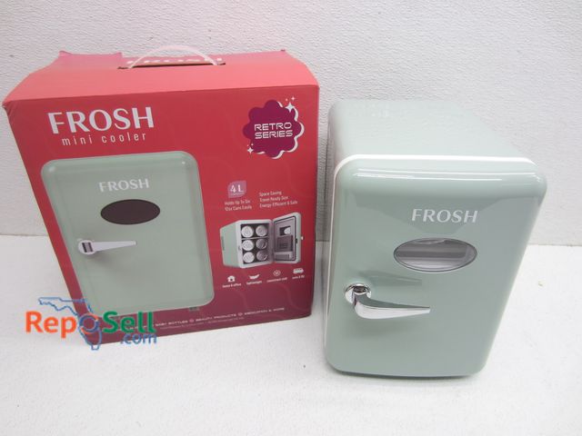 Lot 31-5387 - New Fosh Mini Cooler w/Car &amp; Wall Charger - Powers On
