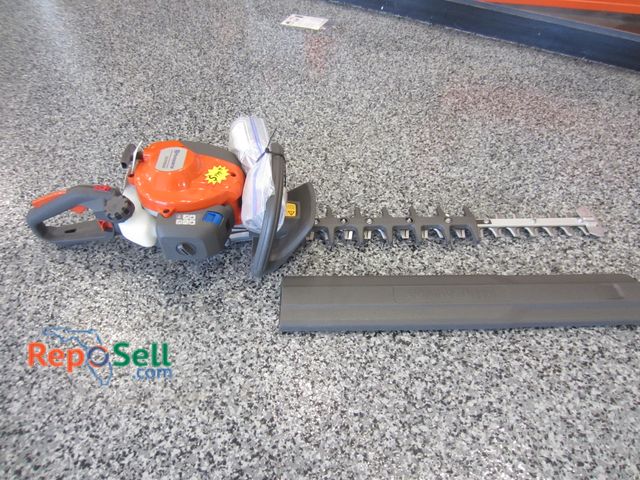 Lot 31-1085 - Husqvarna New Hedge Trimmer 322HD60
