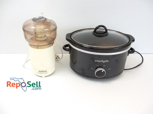 Lot 31-1314 - Misc Kitchen Appliances: Crockpot, Sunbeam Oskar Food Chopper