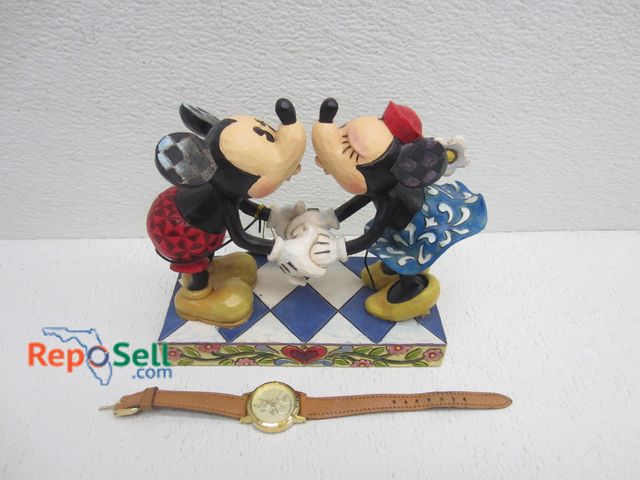 Lot 31-6384 - Disney Mickey &amp; Minnie Statue and Mickey Lorus Watch (not running)
