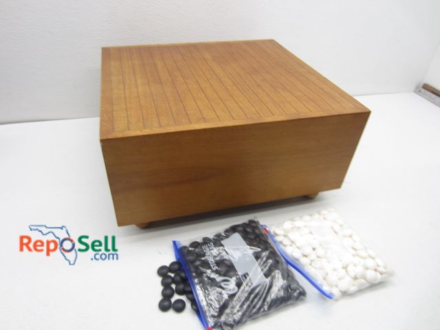 Lot 31-1252 - Chinese Go Wood Game With Black And White Pieces