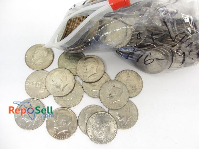 Lot 31-9003 - (127) Half Dollar's 1776-1976