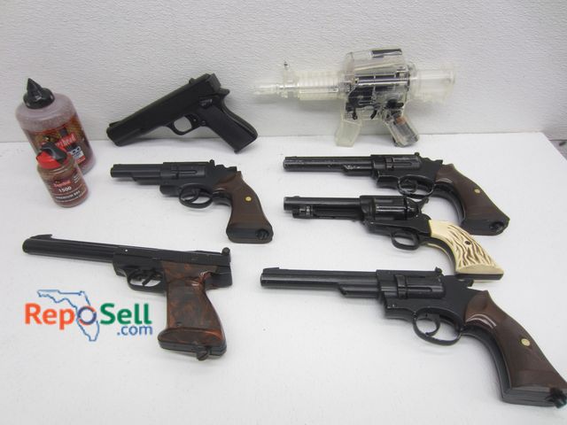 Lot 31-2043 - (7) Various Pellet Guns &amp; BB's
