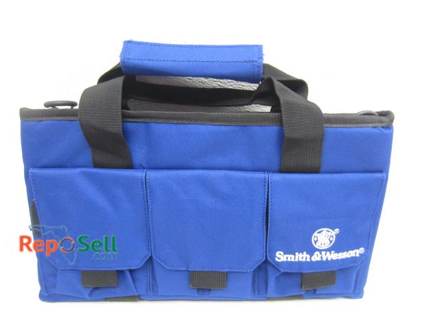 Lot 31-4106 - New Smith &amp; Wesson Pistol Case