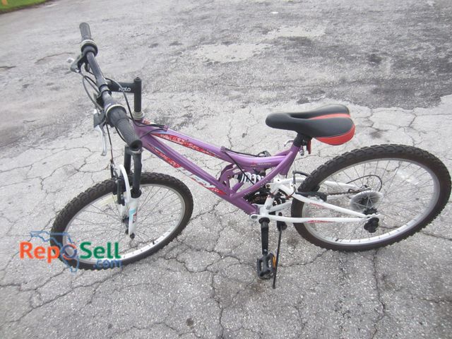 Lot 31-6264 - Huffy 18-speed 24-inch bike