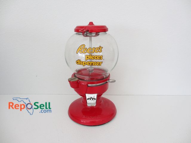 Lot 31-1493 - Carousel Reese Pieces Dispenser