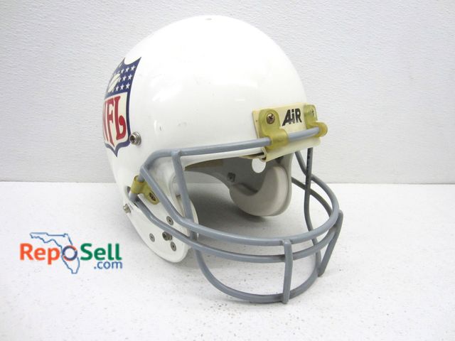 Lot 31-9239 - NFL Helmet
