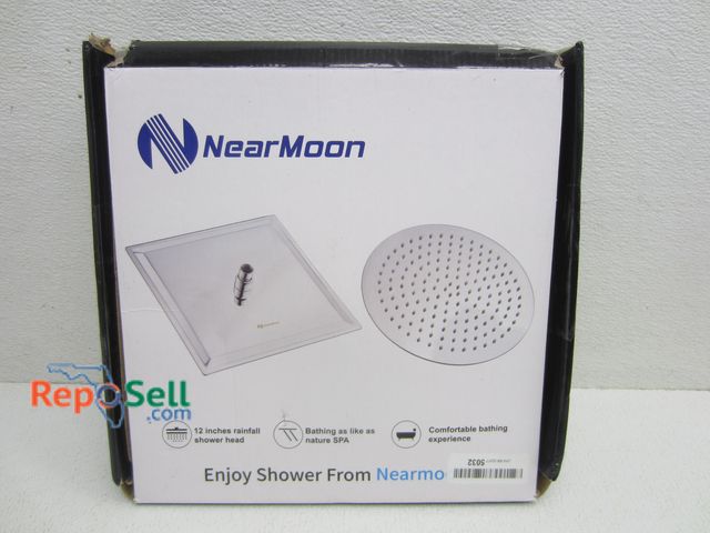 Lot 31-4253 - New 12" Black Rainfall Shower Head