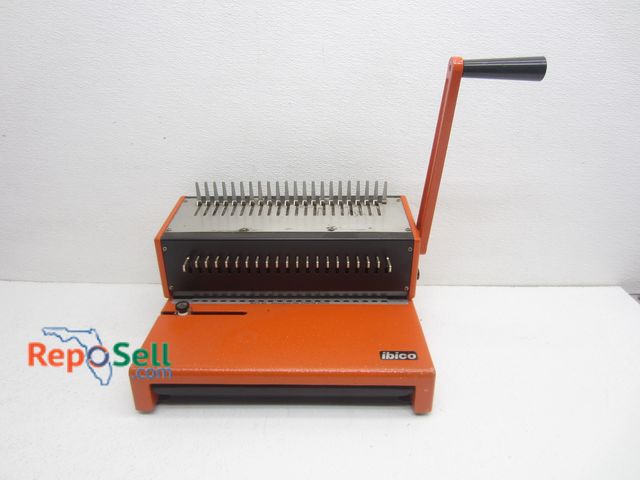 Lot 31-9061 - Ibico A4PB Manual Comb Binder