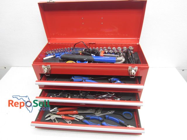 Lot 31-1377 - Metal Tool Box 20"L with Hand Tools