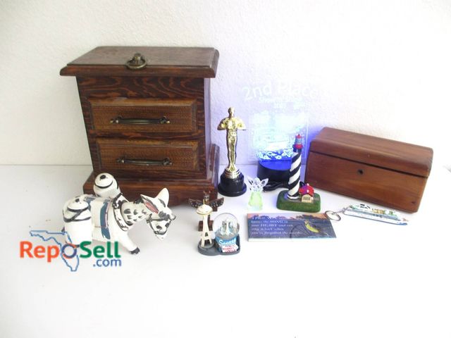 Lot 31-8527 - Keepsakes Including Lane Cedar Box, Wood Jewelry Box, Ceramic Donkey, and Figurines