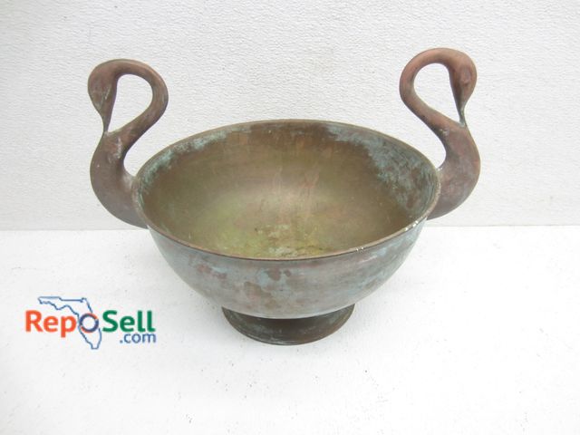 Lot 31-6075 - Copper Swan Pot