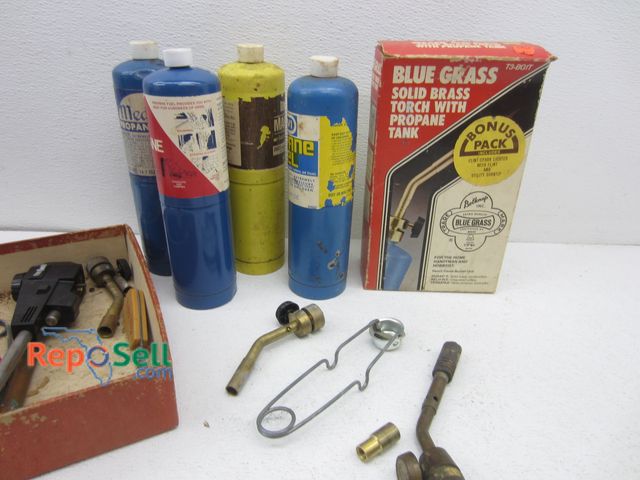 Lot 31-6236 - Propane Bottles &amp; Kit: (4) 14.1oz Bottles, Flint Starters, etc. - Propane Tanks Are 7lbs Total