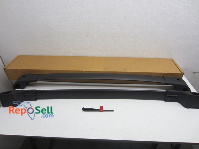 Lot 31-1393 - Subaru Ascent Adjustable Crossbars #SOA843X040 - Appears New