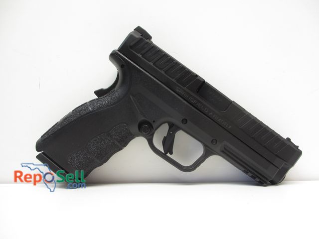 Lot 31-3250 - New in Box Springfield Armory XD Model 3 Defender Pistol, (1) 16rnd Mag, 4" Barrel