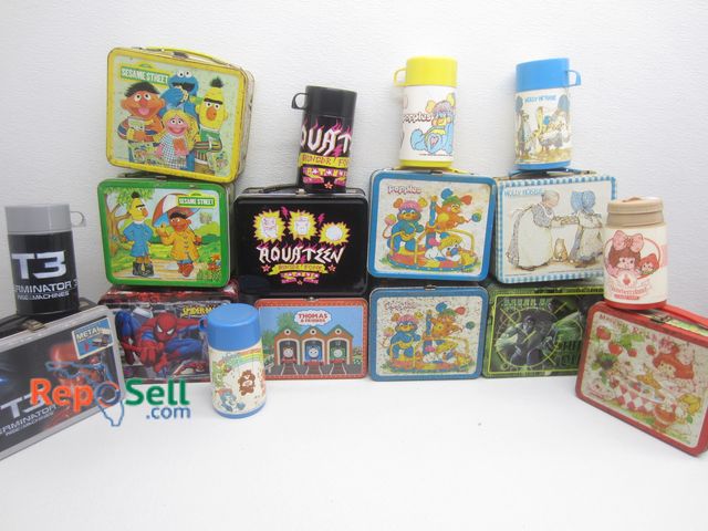 Lot 31-9224 - (11) Metal Lunch Boxes w (6) Thermos's: T3, Puppies, Holly Hobbie, etc.