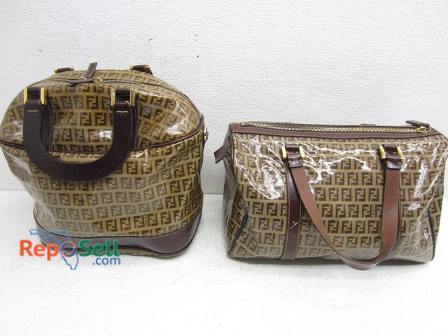 Lot 31-5160 - (2) Ladies Purses - No COA