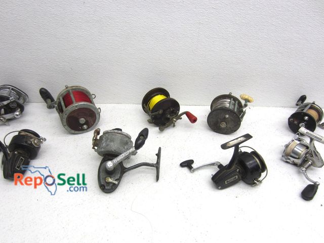 Lot 31-9244 - (9) Fishing Reels: Penn Senator, Penn 10, Sportsfisher, etc.