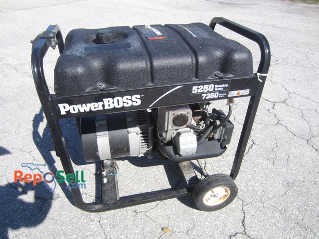 Lot 31-3287 - Power Boss Generator 5250 Running Watts w/10HP Briggs &amp; Stratton Engine - Has Compression