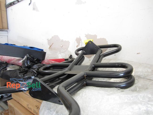 Lot 31-1060 - Icon RSK Safety Rail And Club Protector Set For Golf Carts With Accessories