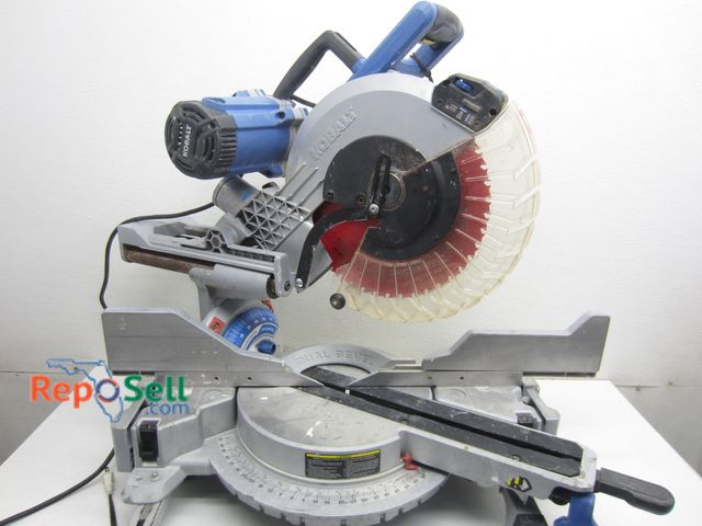 Lot 31-1205 - Kobalt Miter Saw #1413795 - Powers On