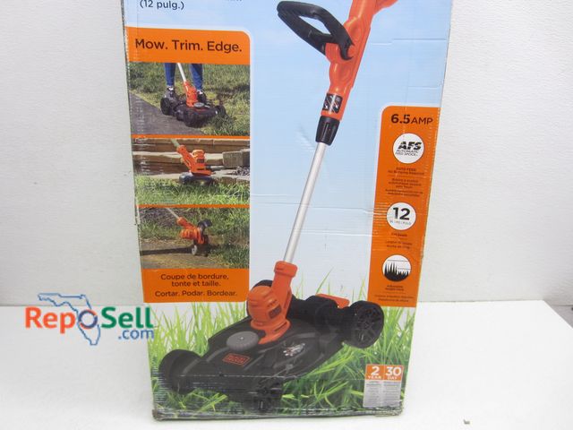 Lot 31-4400 - Black &amp; Decker 3-in-1 Corded 12" 6.5amp Compact Mower