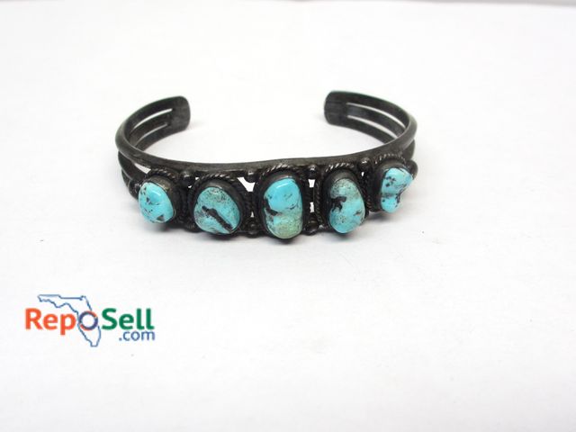 Lot 31-6043 - .925 Silver and Turquoise Cuff Bracelet - 29g total