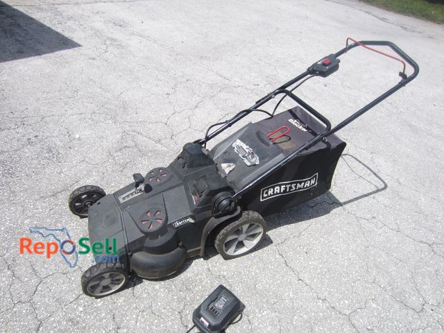 Lot 31-5422 - Craftsman Electric Mower w/Battery &amp; Charger - Tested/Powers On