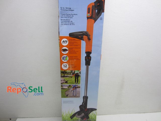 Lot 31-3074 - Black &amp; Decker 20V 12" String Trimmer/Edger w/2.5AH Battery &amp; Charger, #LST522