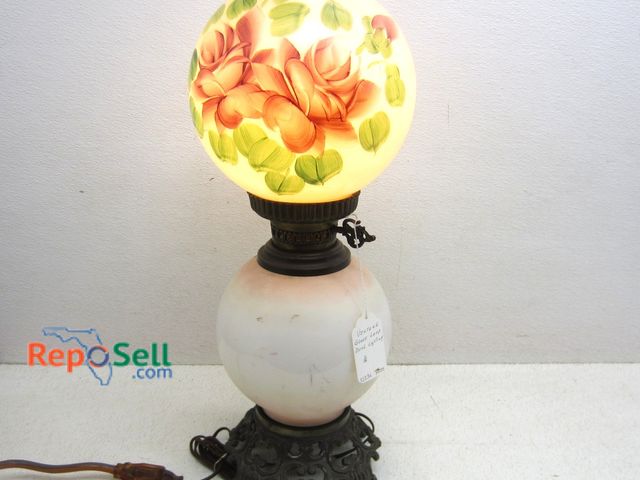 Lot 31-6268 - Vintage Glass Lamp, Rose Design - Powers On
