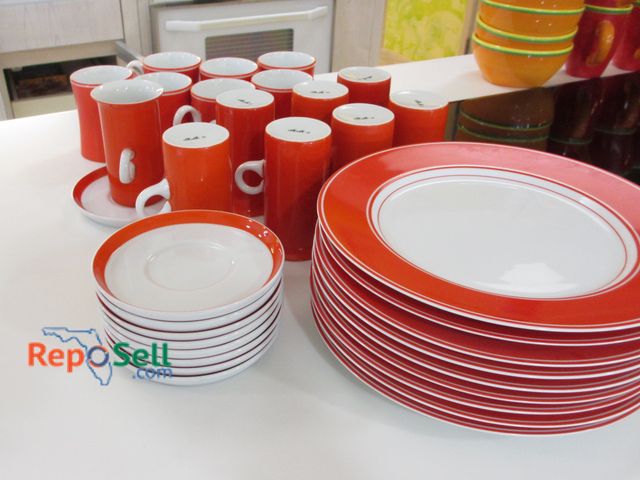 Lot 31-1182 - Fitz And Floyd Rondelet Rouge Dishware: Plates, Mugs, Cups And Saucers