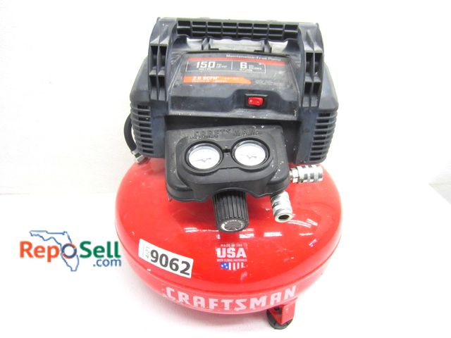 Lot 31-9062 - Craftsman 6 Gallon Air Compressor, Powers On, Builds Pressure