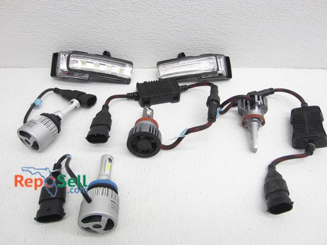 Lot 31-3058 - (4) LED Lights For Ford F-150 And LED Headlight