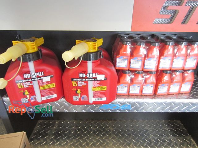 Lot 31-1237 - (2) New 1 1/4 Gas Cans and (48) 2.6 oz. HP Stihl Two Cycle Oil