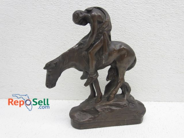 Lot 31-9426 - Small Bronze Native American Indian on Horse "The End Of The Trail"