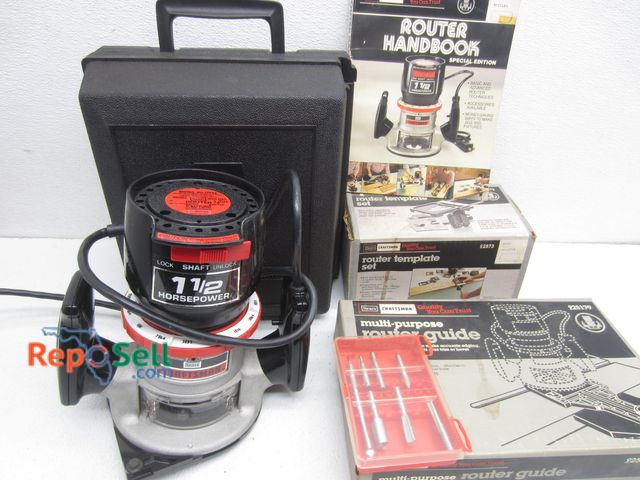 Lot 31-6233 - Craftsman Router Set: Template, Guide, Handbook &amp; Case, #315.17492 - Powers On