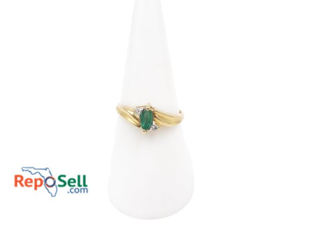 Lot 31-7017 - 14K Yellow Gold Emerald (0.25ct)/ Diamond Ring Size 6.75 - 2.1g total