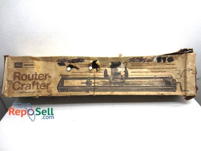 Lot 31-1353 - Craftsman router crafter jig