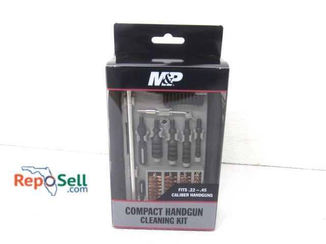 Lot 31-9379 - New Smith &amp; Wesson Universal Pistol cleaning kit .22-.45 Cal