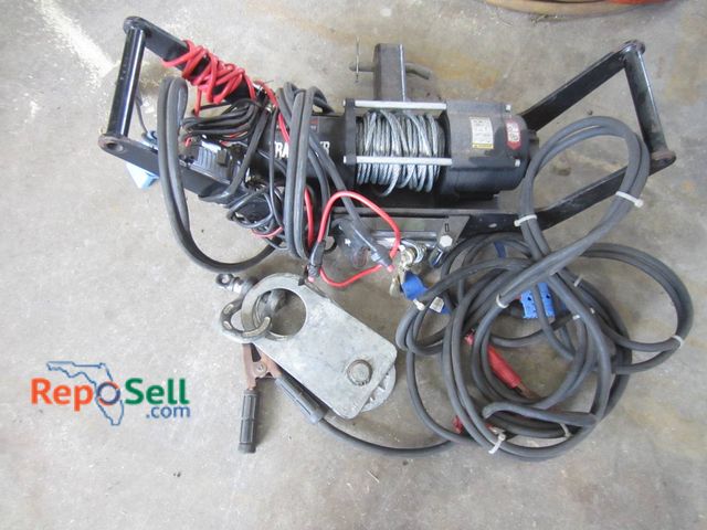 Lot 31-1370 - Traveler 4500lb 12V DC Electric Winch Including Steel Cable, Operational Components, Hook Attachment...