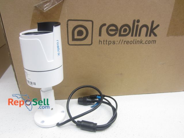 Lot 31-9290 - ReoLink Bullet Camera: (8) Cameras, BTB Hard Drive w/Cables, Hardware &amp; DVR - Appears New &amp; ...