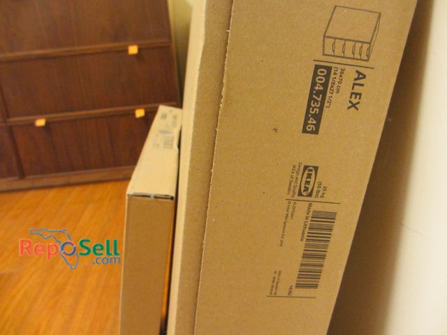 Lot 31-8162 - New in Box Ikea Alex Galinis Cabinet 16782 14" x 27 &amp; Komplement 21877