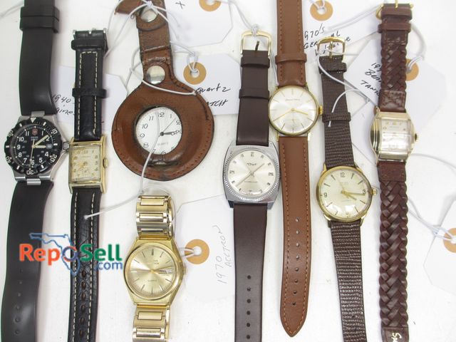 Lot 31-6016 - (8) Vintage 1940's-70's Watches (some running): Benrus Tank, Dart, Longines, Gruen, etc.