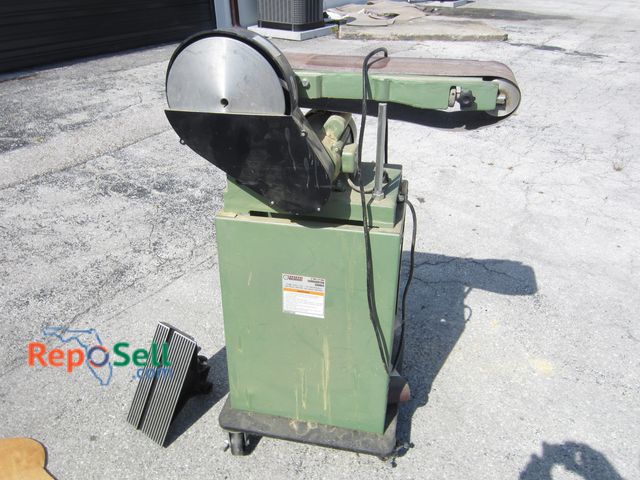 Lot 31-6084 - Combination Sander 06852 with 6" Belt &amp; 9" Disc - Powers On
