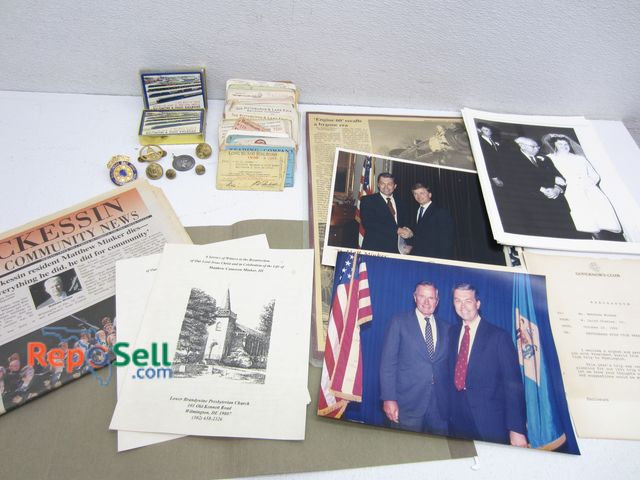 Lot 31-8599 - Railroad Cards, Tickets &amp; Pins, Misc Photos