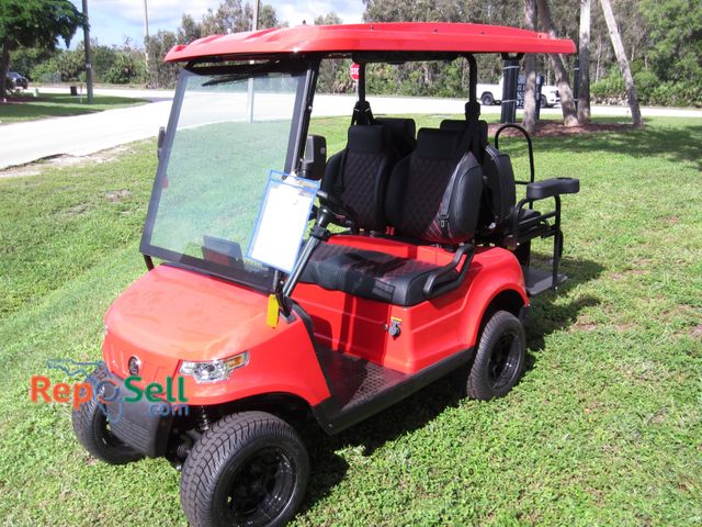 Lot 31-1004 - 2025 Epic E40 Golf Cart